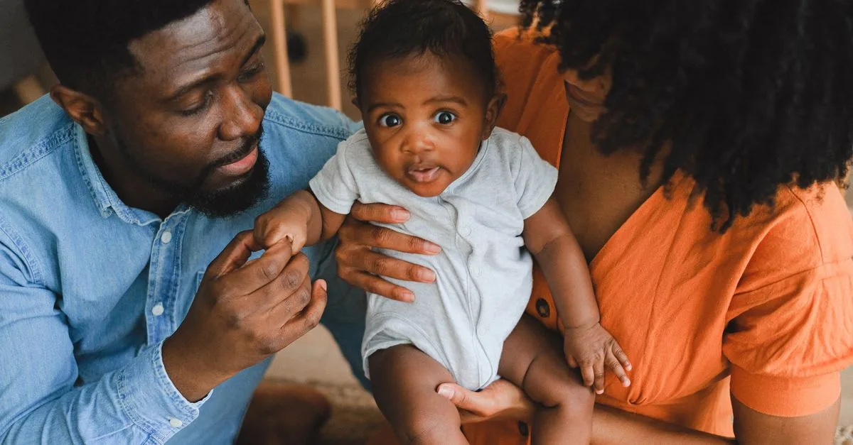 guide complet pour les nouveaux parents : conseils, astuces et informations essentielles pour bien débuter la vie avec votre bébé.